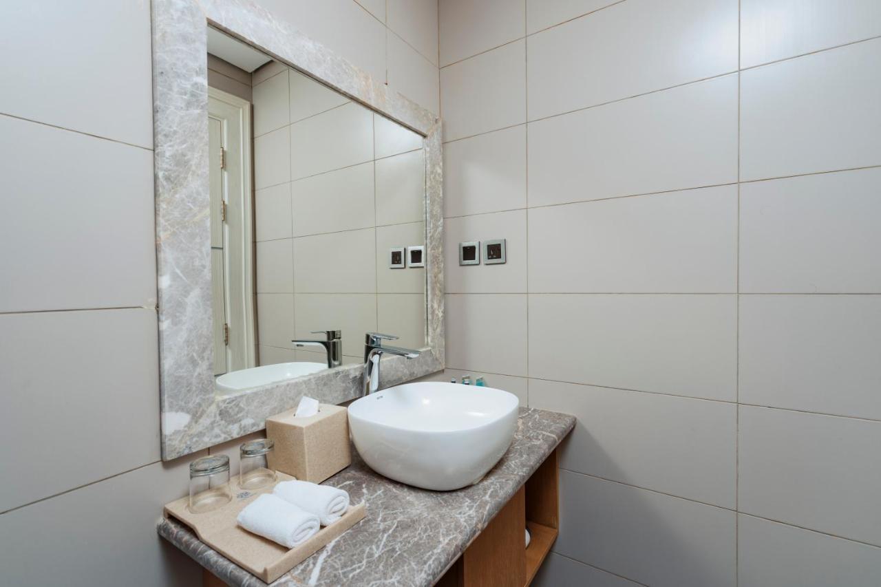 Gulanar Hotel Unaizah Extérieur photo